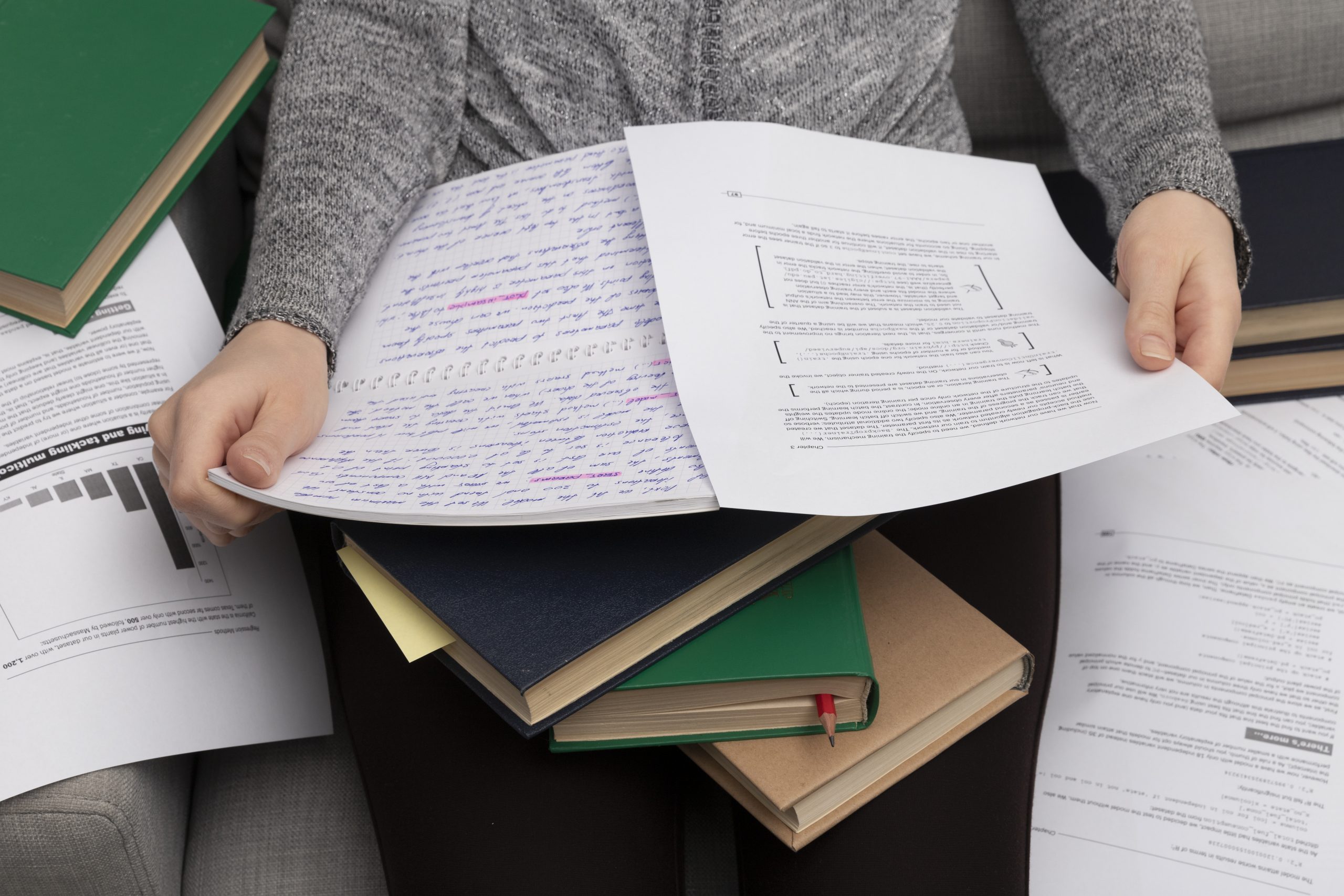 A diagram showing how a review paper synthesizes many different research articles into a single, coherent overview.